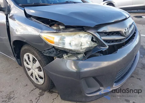 2011 Toyota Corolla Le z USA, uszkodzony, nr VIN JTDBU4EE4B9159207